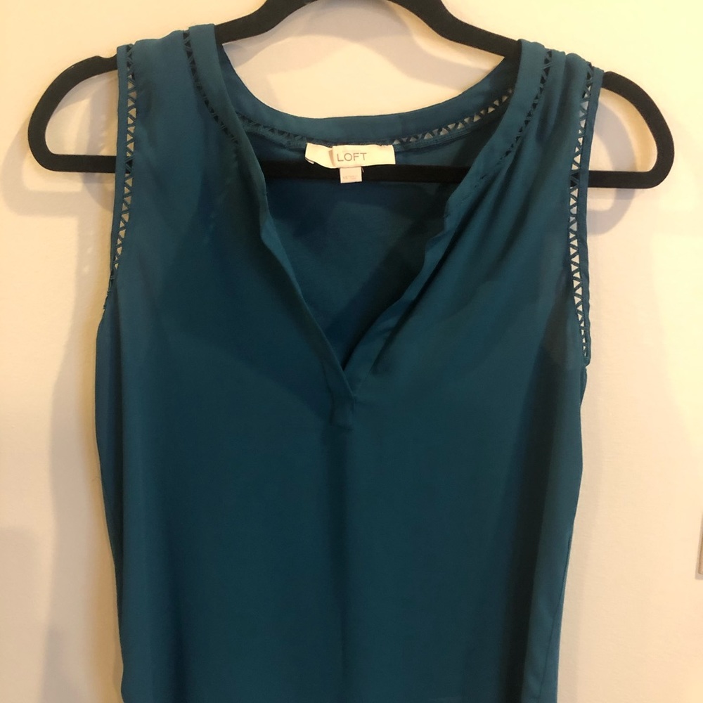 V neck tank top
